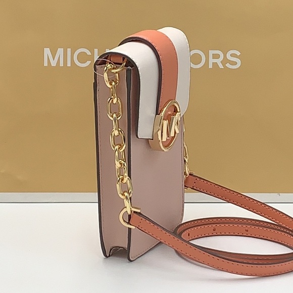 MICHAEL KORS Carmen Small Color-Block  Phone Crossbody Bag POWDER BLUSH MULTI - Picture 4 of 16